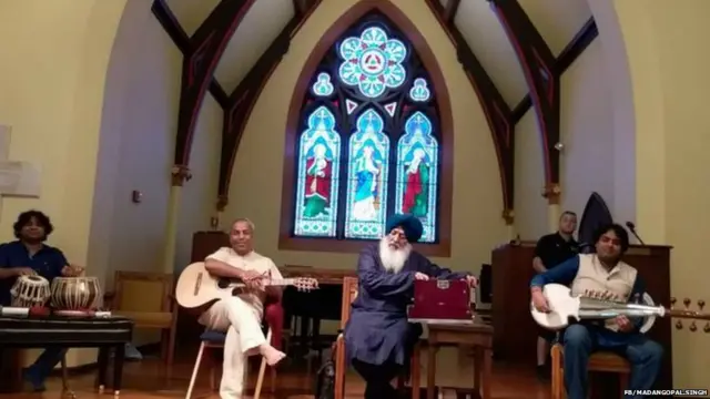 ਮਦਨ ਗੋਪਾਲ ਸਿੰਘ, ਚਾਰ ਯਾਰ