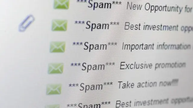 صورة من صندوق الرسائل المزعجة في البريد الإلكتروني