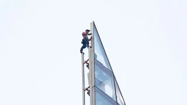 Man climbs The Shard in London