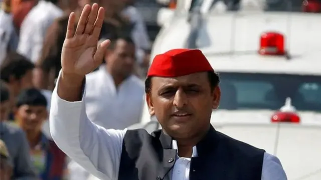 अखिलेश यादव