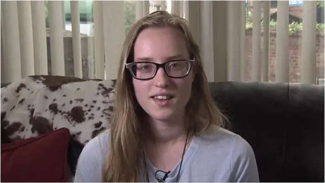 Beth waxay sheegtay in ay billowday in ay waxyeello isu gaysato markii ay 13 sano jirtay