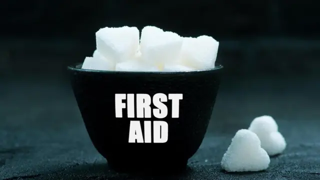 تکه های قند