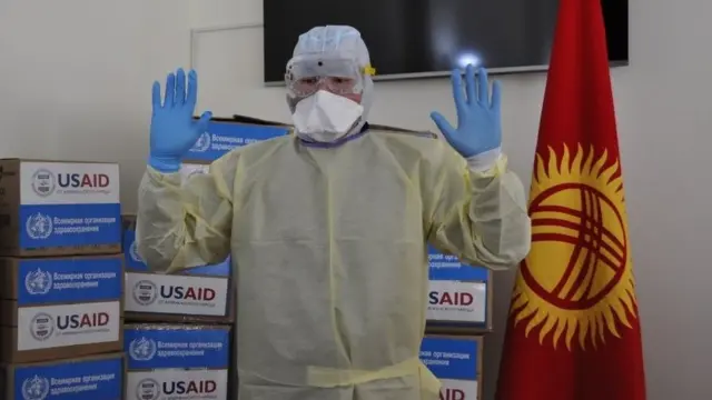 Бир жолу колдонулчу коргонуу кийимдерин кийип көргөн учур