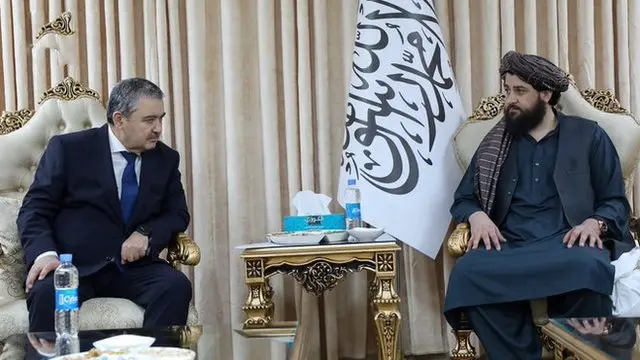 Ўзбекистон ДХХ раиси Абдусалом Азизов ва Толибон Мудофаа вазири Муҳаммад Ёқуб