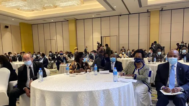 መንግስቲ "ሓገዝኩም ንደሊ ኢና፤ ክትሕግዙናን ምሕዝነትኩም ክትልግሱልናን ንደሊ" ክብል ንማሕበረሰብ ዲፕሎማት ጸዊዑ