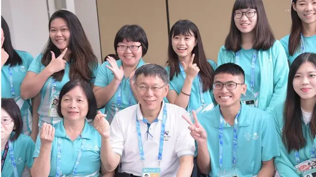 台北市长柯文哲常被形容说话"直白"，但是也常被说成是"脱口而出"。