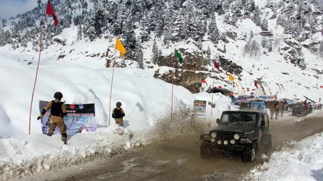 A Jeep in action during the second Lowari Snow Jeep Rally Competition, in Chitral, Pakistan, 09 January 2017