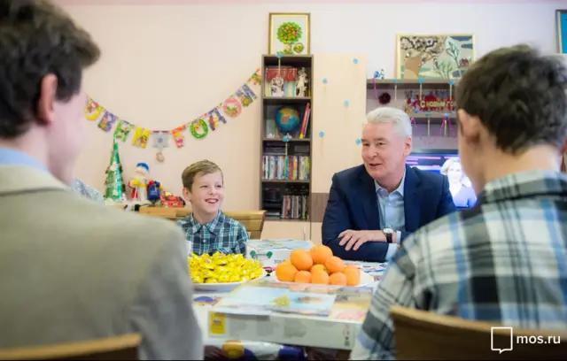 Собянин с детьми