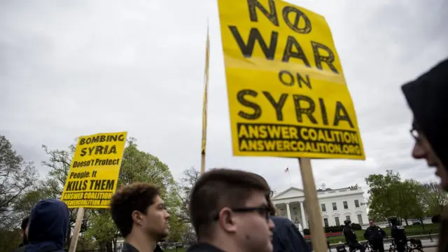 Protestas contra el bombardeo en Siria.