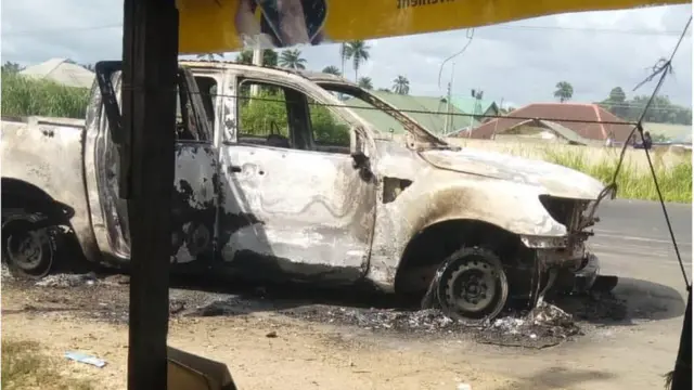 Ụgbọala ndị uweojii a gbara ọkụ