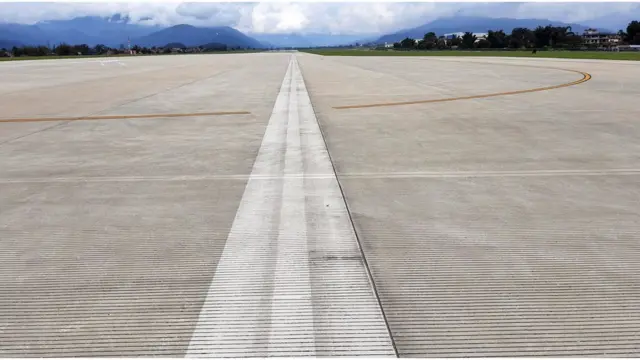 पोखरा अन्तर्राष्ट्रिय विमानस्थल धावनमार्ग