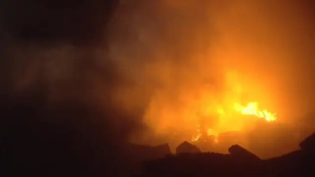 ஜஹாரியாவில் பற்றி எரியும் நிலக்கரி.