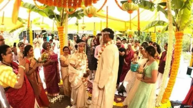 ਮਿਲਿੰਦ ਅਤੇ ਅੰਕਿਤਾ ਫੇਰਿਆਂ ਮੌਕੇ