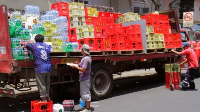 caminhão com bebidas