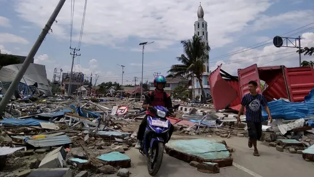 بالو کې د زلزلې ځینې ویجاړۍ