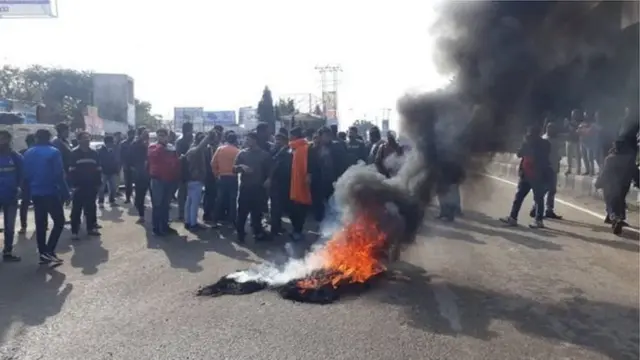 தாக்குதலுக்கு பிறகு பேரணி