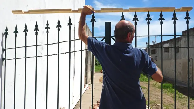 Reja desnivelada en Colazo