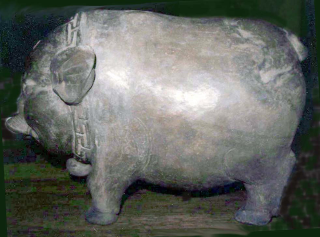 Cerdo hecho en terracota en Java, Indonesia