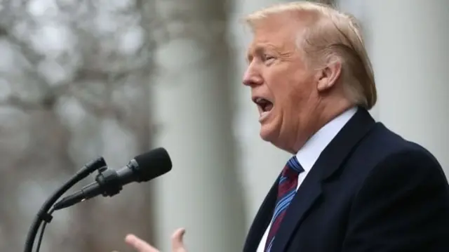 डोनल्ड ट्रंप