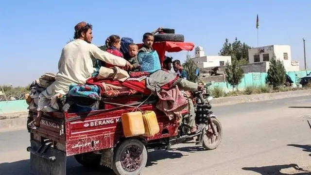 بې ځایه شوي کډوال