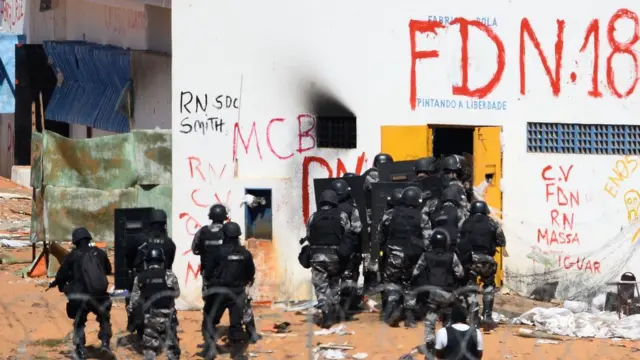 Polícia invade penitenciária rebeladasite brazino777Alcaçuz