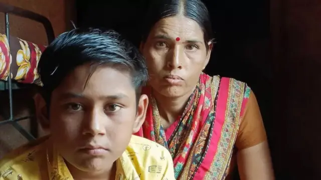 અલકેશનાં મમ્મી શશિકલા પિંપળેને ઇન્સ્યુલિન ખરાબ થવાનો ડર સતત લાગ્યા કરે છે.