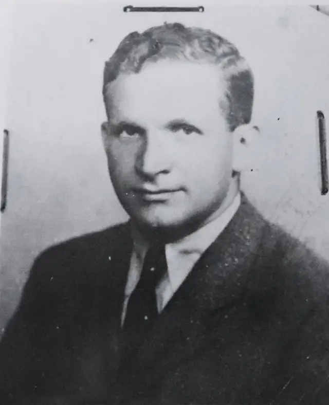 Арнольд Дейч