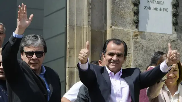 Carlos Holmes y Óscar Iván Zuluaga