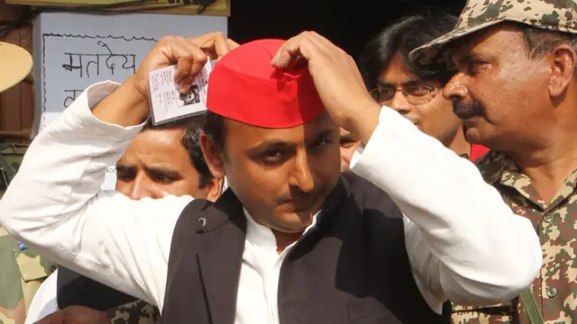 अखिलेश यादव