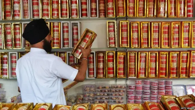 બંગડીઓની દુકાનની તસવીર