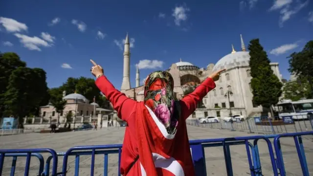 شادمانی یک زن