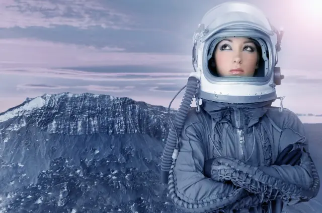 mujer en otro planeta