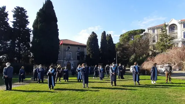 Boğaziçi Üniversitesi'nde akademisyenlerin protestosu