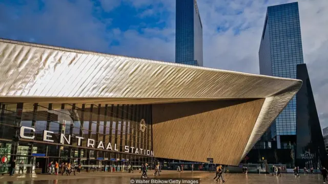 Rotterdam Station