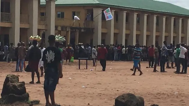 Ndị mmadụ na-eche