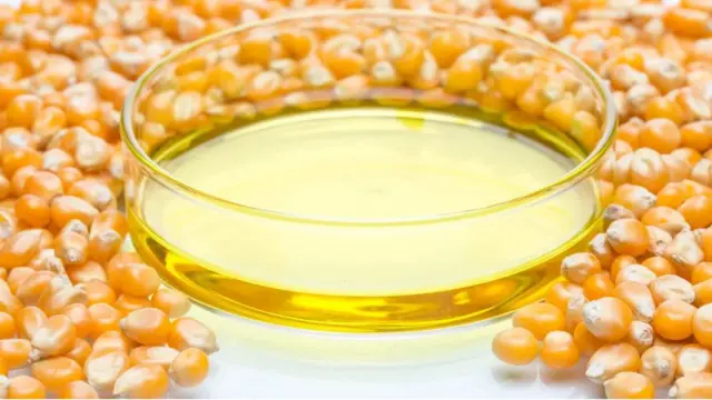 在一些高度加工的食品中，天然糖已经被高果糖玉米糖浆所取代，这种玉米糖浆热量比天然糖高。