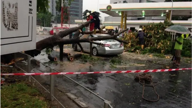 Igi wo lu awọn ọkọ nilu Eko