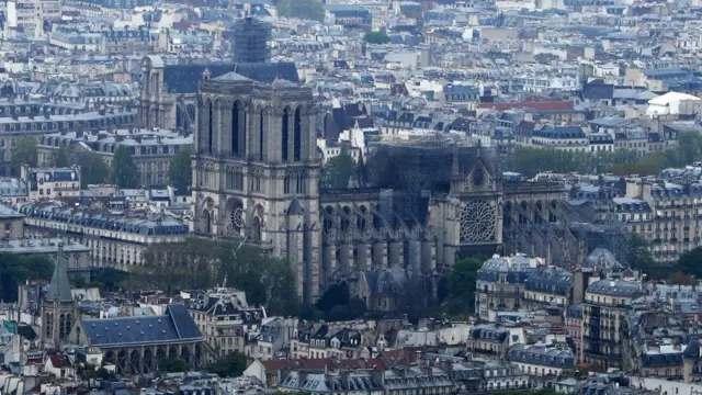 "Paris a été une sorte de chaudron pour l'architecture gothique du 11ème et du 12ème siècles. Cela a influencé beaucoup d'édifices en Angleterre", rappelle l'architecte britannique Ptolemy Dean.