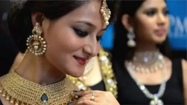 ડિજિટલ ગોલ્ડ ખરીદવાના કેટલાક ફાયદા છે તો એની સામે કેટલાક જોખમો પણ છે.