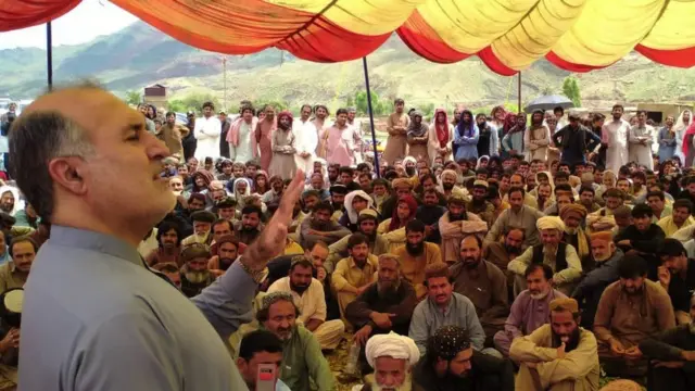 اصغرخان اڅکزی