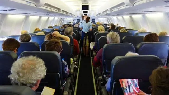 ผู้โดยสารเครื่องบินเจ้าน้ำตา-อารมณ์ผันผวนมากกว่าตอนอยู่บนพื้น