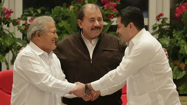 Los presidentes Salvador Sánchez Cerén (El Salvador), Daniel Ortega (Nicaragua) y Juan Orlando Hernández (Honduras).