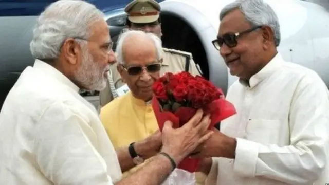 मोदीस नीतीश