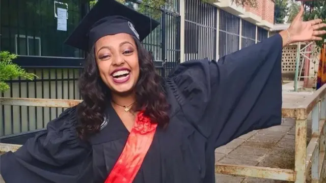 የትናየት ታዬ