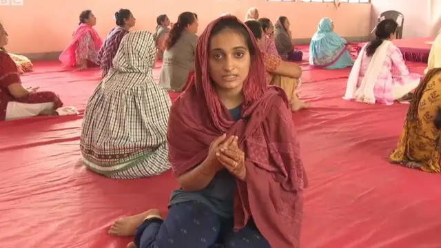 શહેવાર મોતીવાલા આર્કિટેક્ચરનાં વિદ્યાર્થિની છે