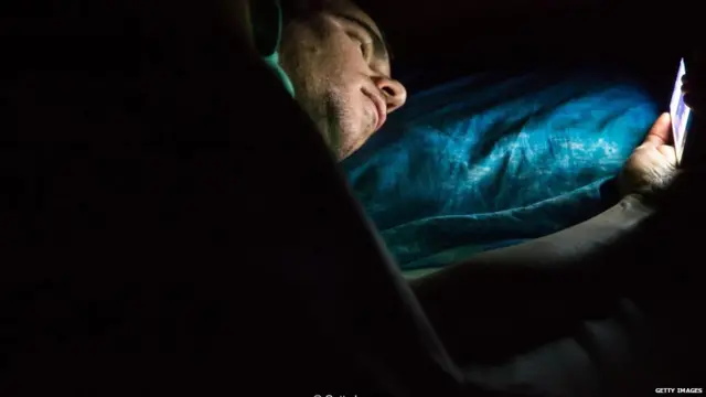 One of the worst times to use social media may be just before bed