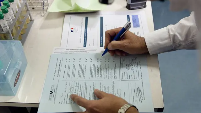 પ્રતીકાત્મક તસવીર