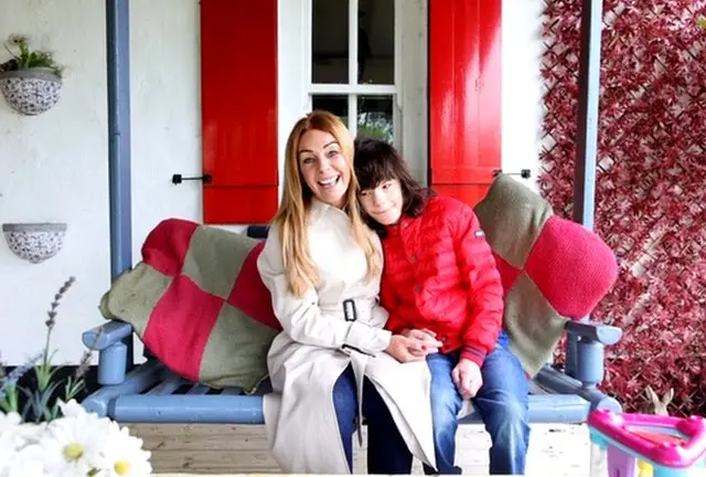 Шарлота и њен син Били