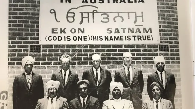 अमरजीत सिंह मोर के मुताबिक ऑस्ट्रेलिया के पहले गुरुद्वारे के पीछे 1967 की एक घटना है