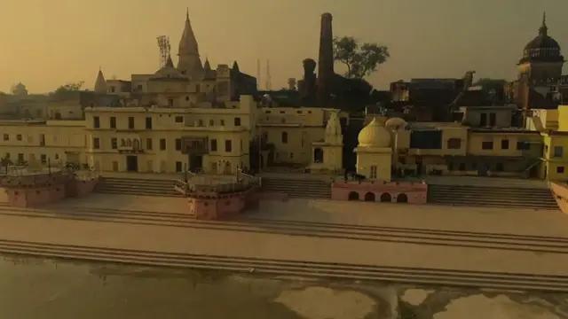 Dhismaha masaajidka Babri